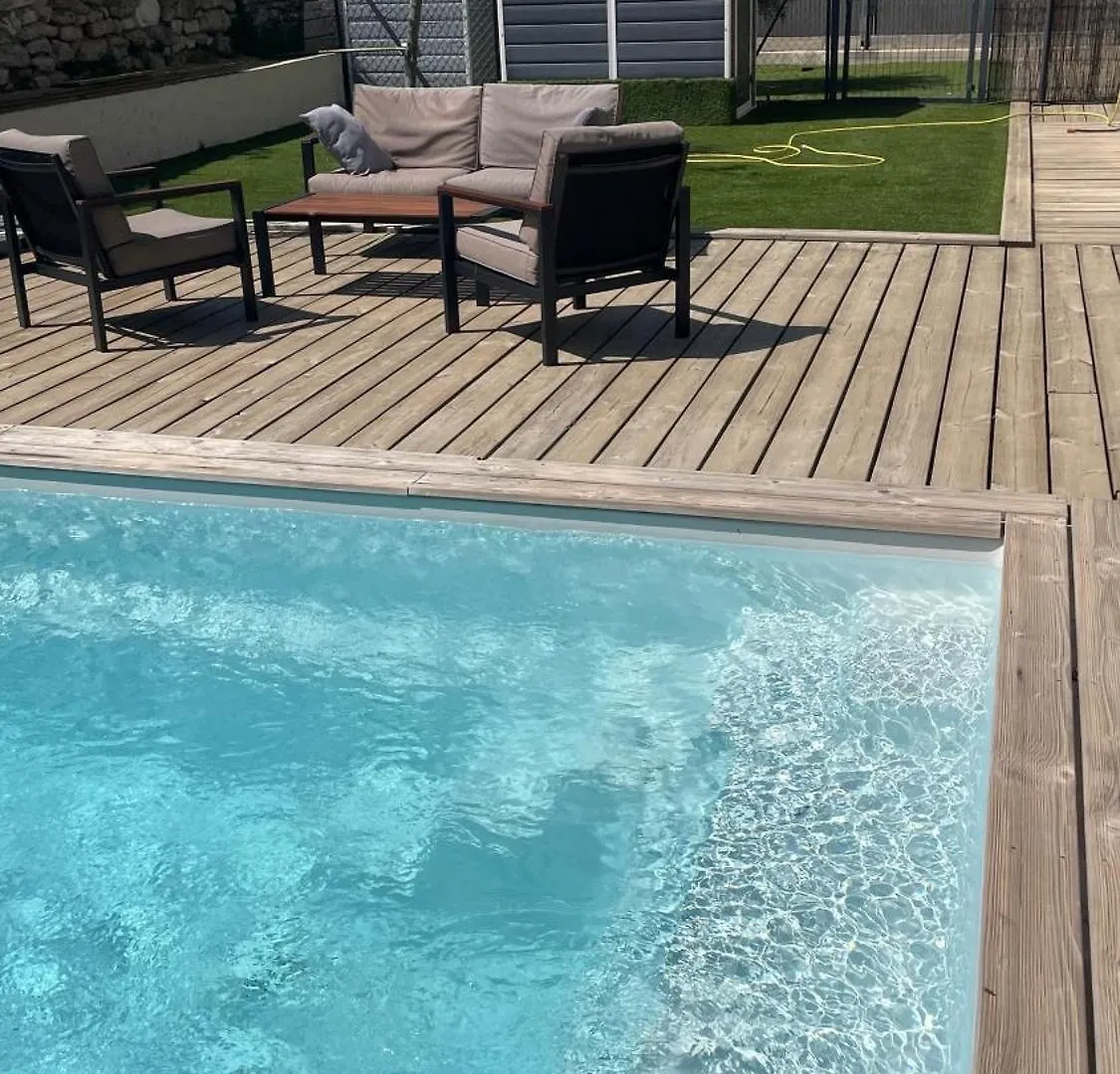 W Vignes Ventoux Apartment Malemort-du-Comtat Homestay